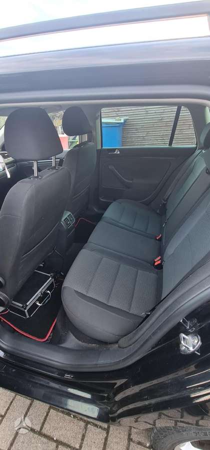 Volkswagen Golf 2011 — photo 8