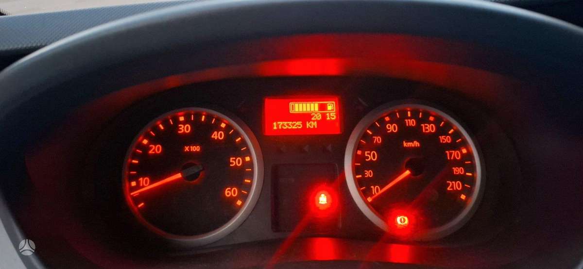 Renault Trafic 2013 — photo 15