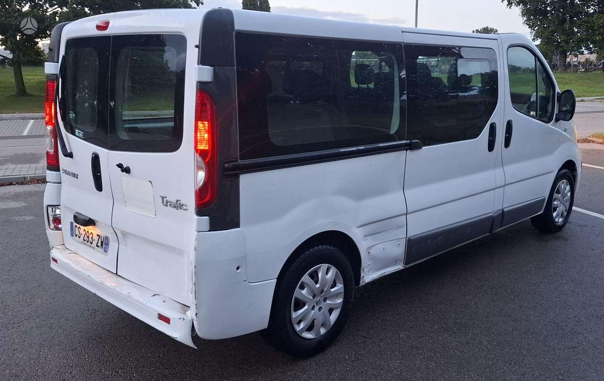 Renault Trafic 2013 — photo 7