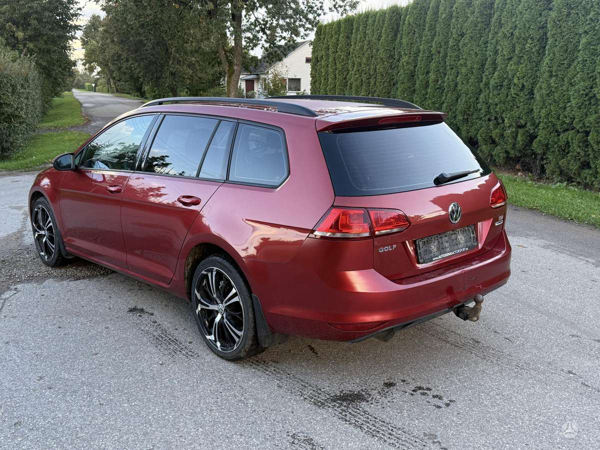 Volkswagen Golf 2014 — interior