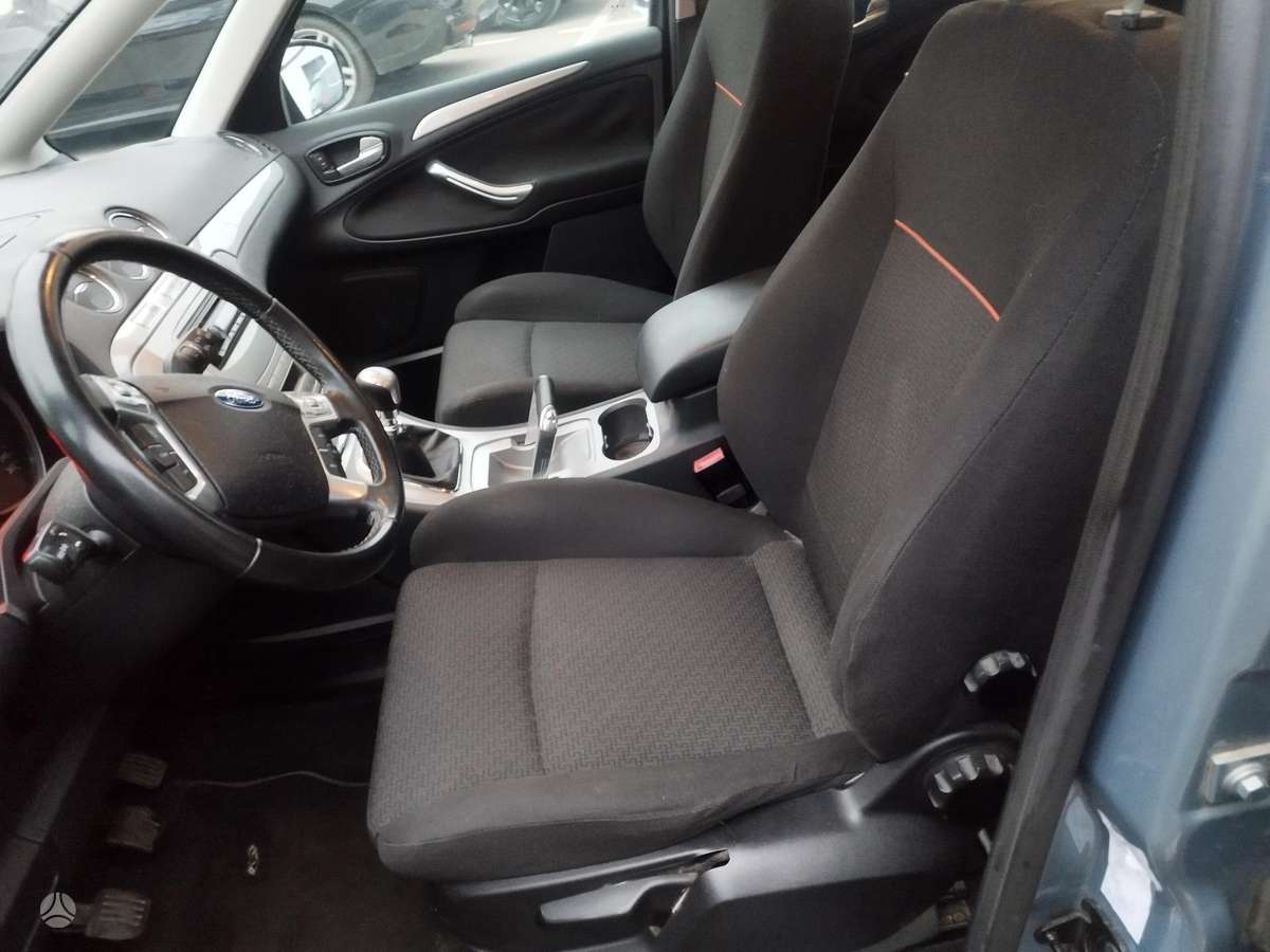 Ford S-MAX 2009 — photo 6