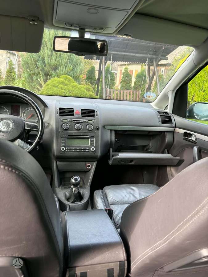 Volkswagen Touran, 2005