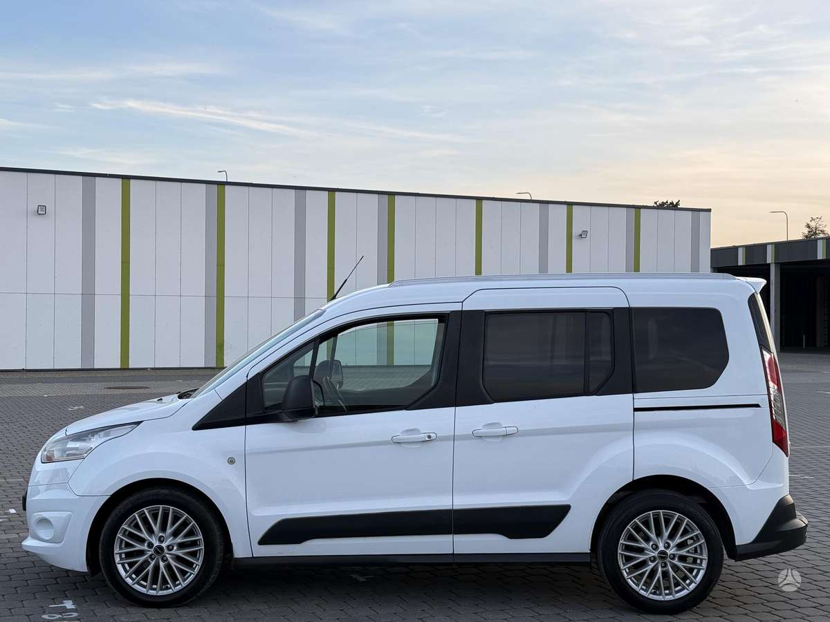 Ford Tourneo 2014 — photo 10