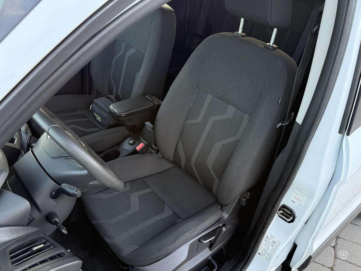 Ford Tourneo 2014 — photo 14