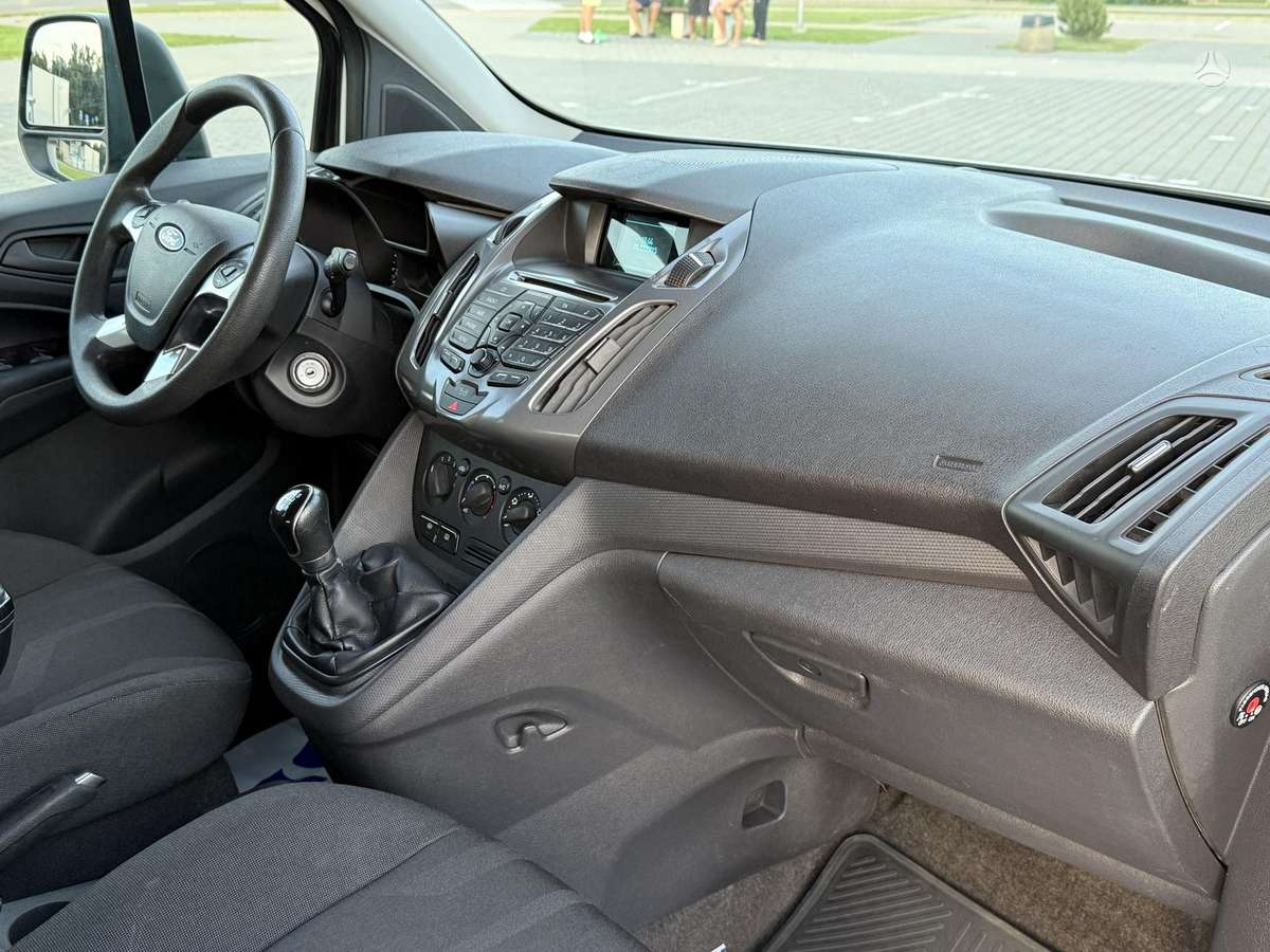 Ford Tourneo 2014 — photo 18
