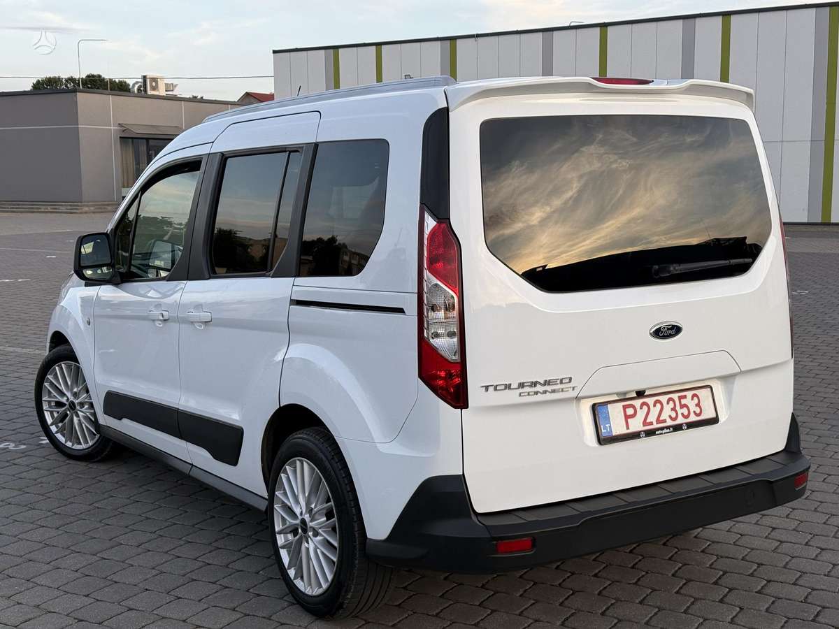 Ford Tourneo 2014 — interior