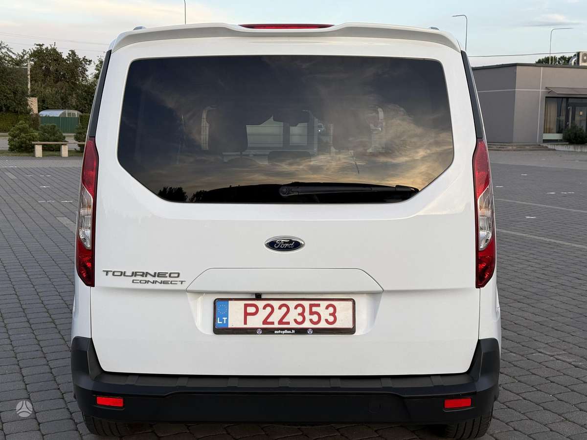Ford Tourneo 2014 — photo 8