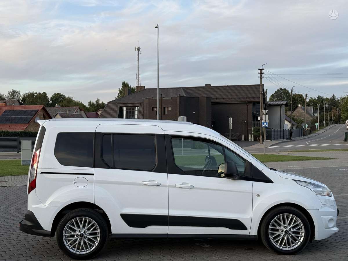Ford Tourneo 2014 — photo 9