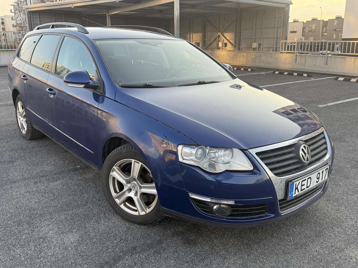 Volkswagen Passat 2006 — вигляд ззаду