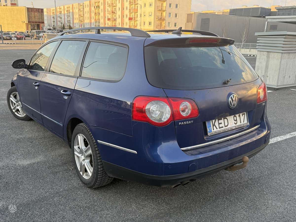 Volkswagen Passat 2006 — салон