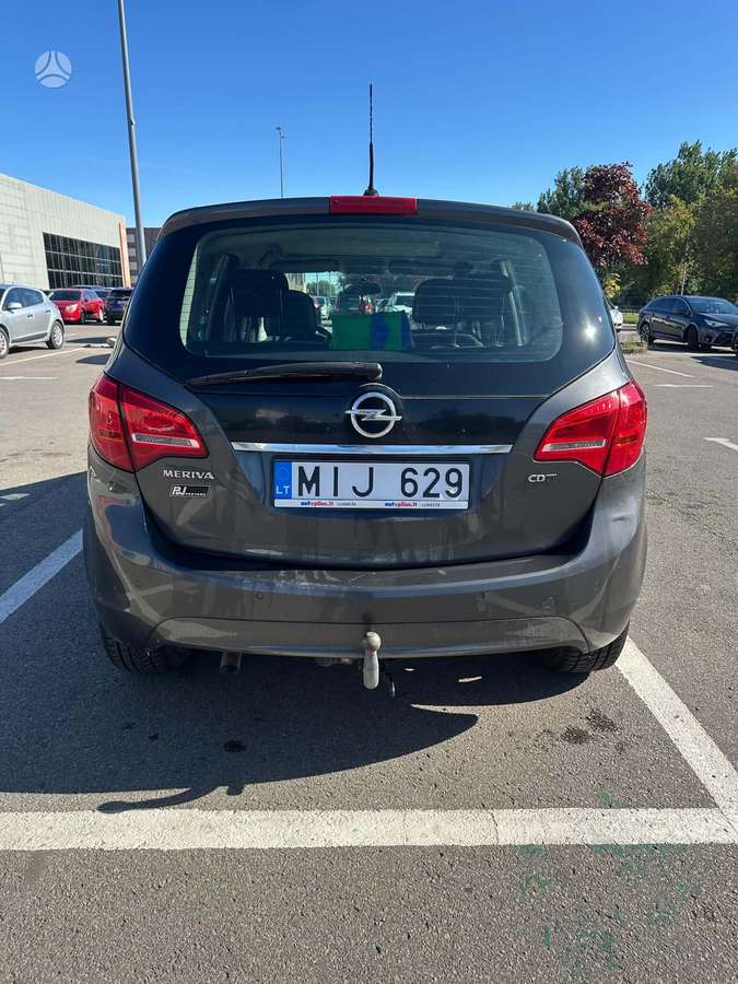 Opel Meriva 2010 — двигун 1686 cm³, 110 HP (81kW)