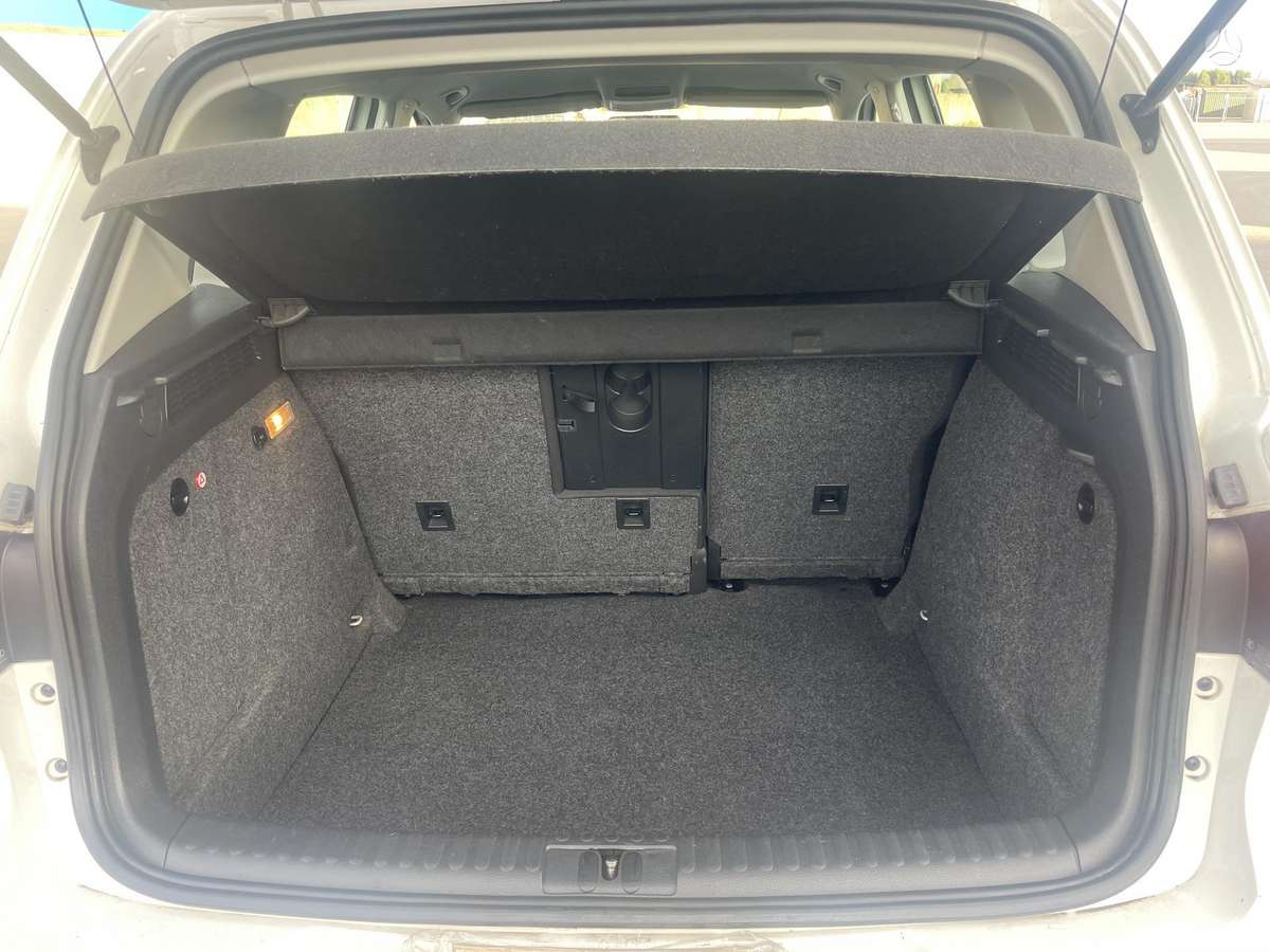 Volkswagen Tiguan 2012 — photo 12
