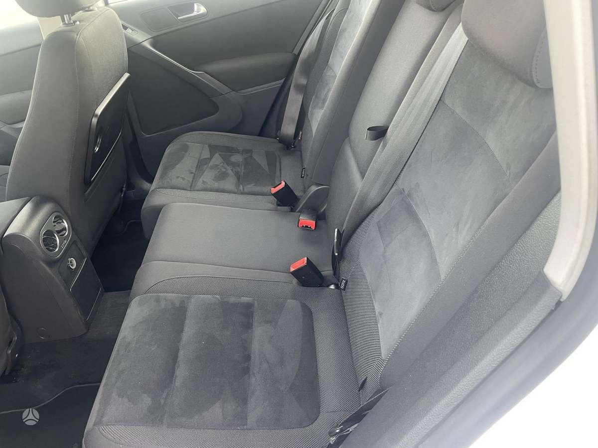 Volkswagen Tiguan 2012 — photo 13