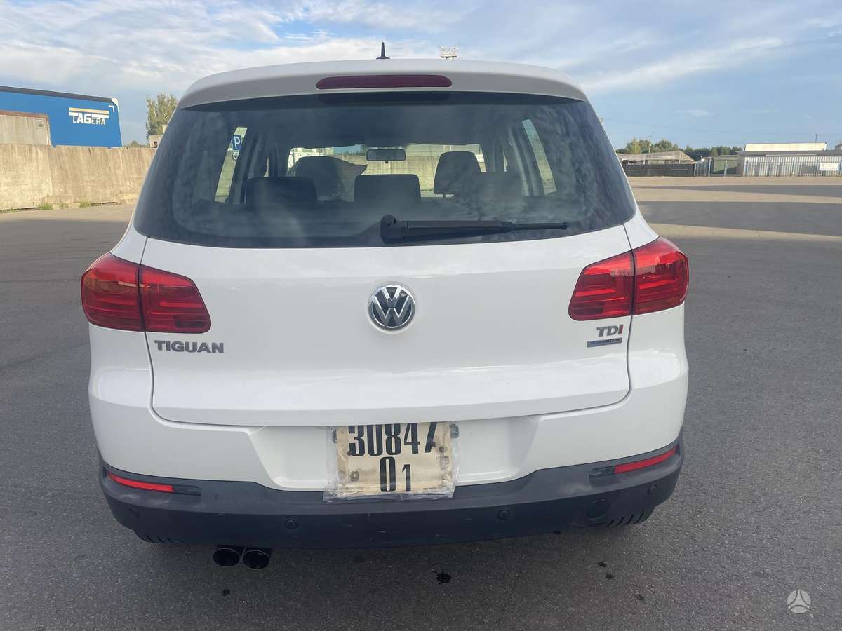 Volkswagen Tiguan 2012 — photo 6
