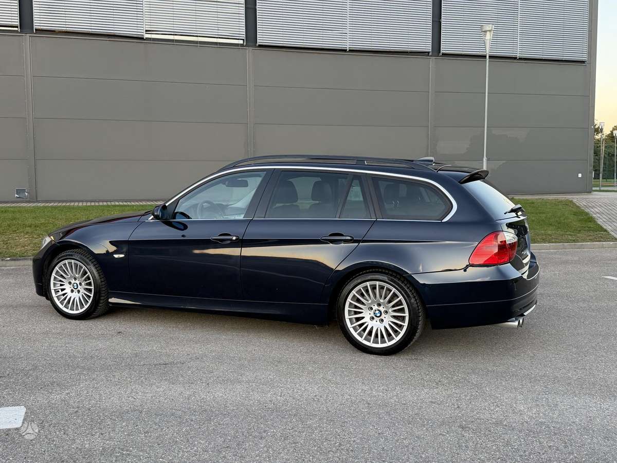 BMW 330 2006 — engine 3000 cm³, 231 HP (170kW)