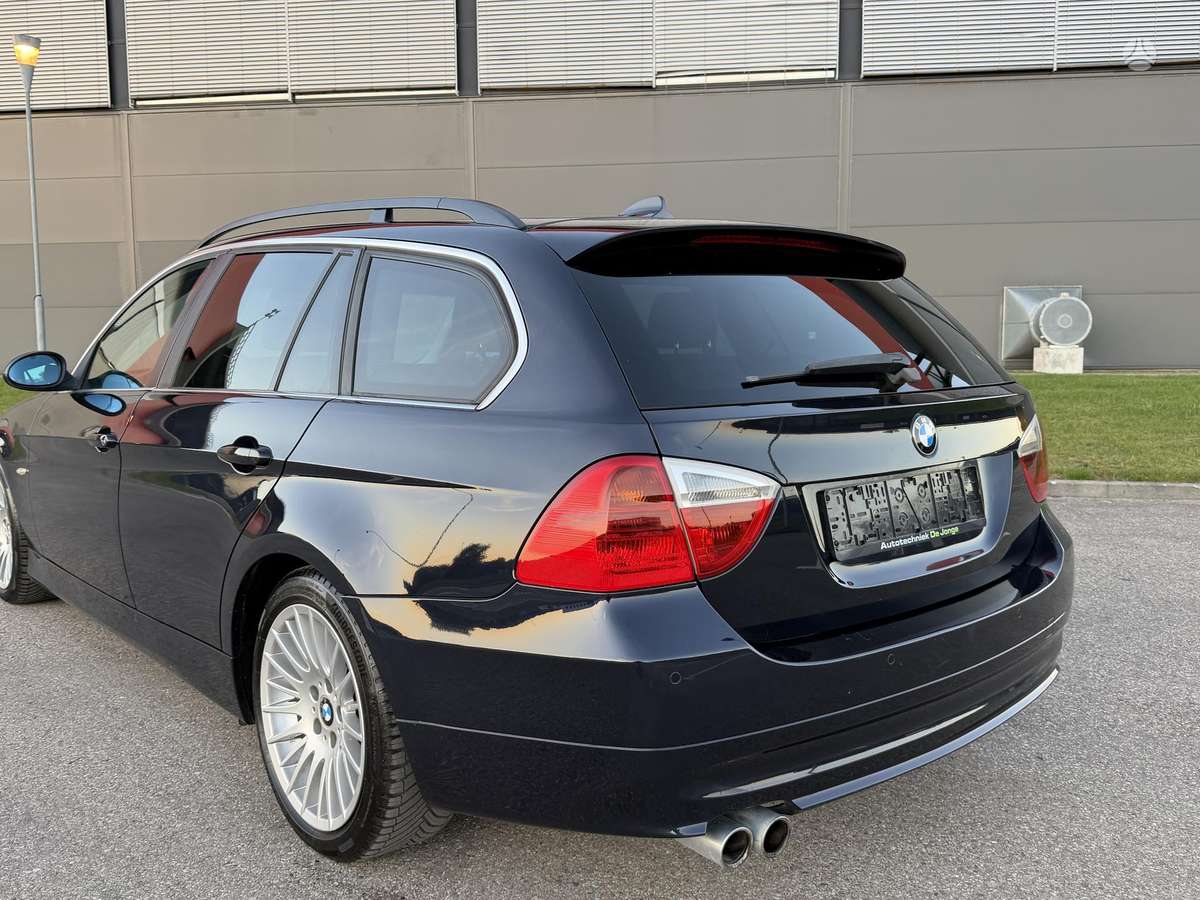 BMW 330 2006 — photo 7