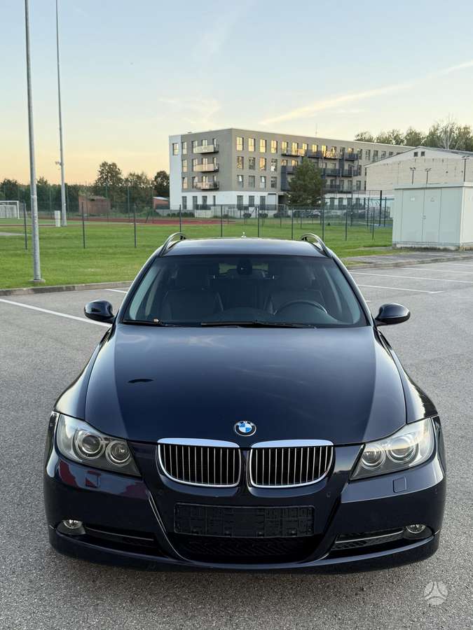 BMW 330 2006 — photo 9
