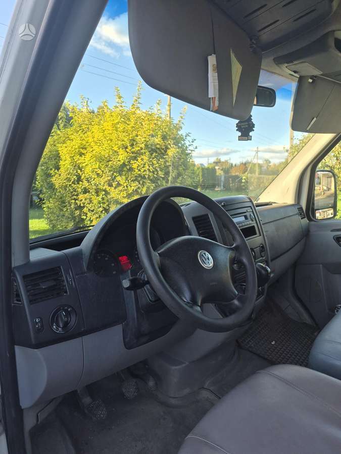 Volkswagen Crafter 2007 — engine 2500 cm³, 109 HP (80kW)