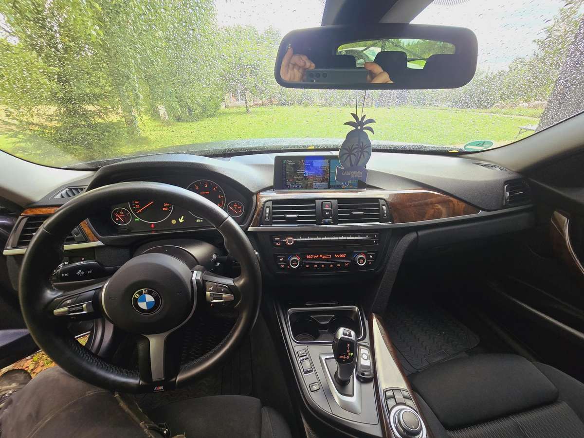 BMW 320, 2013