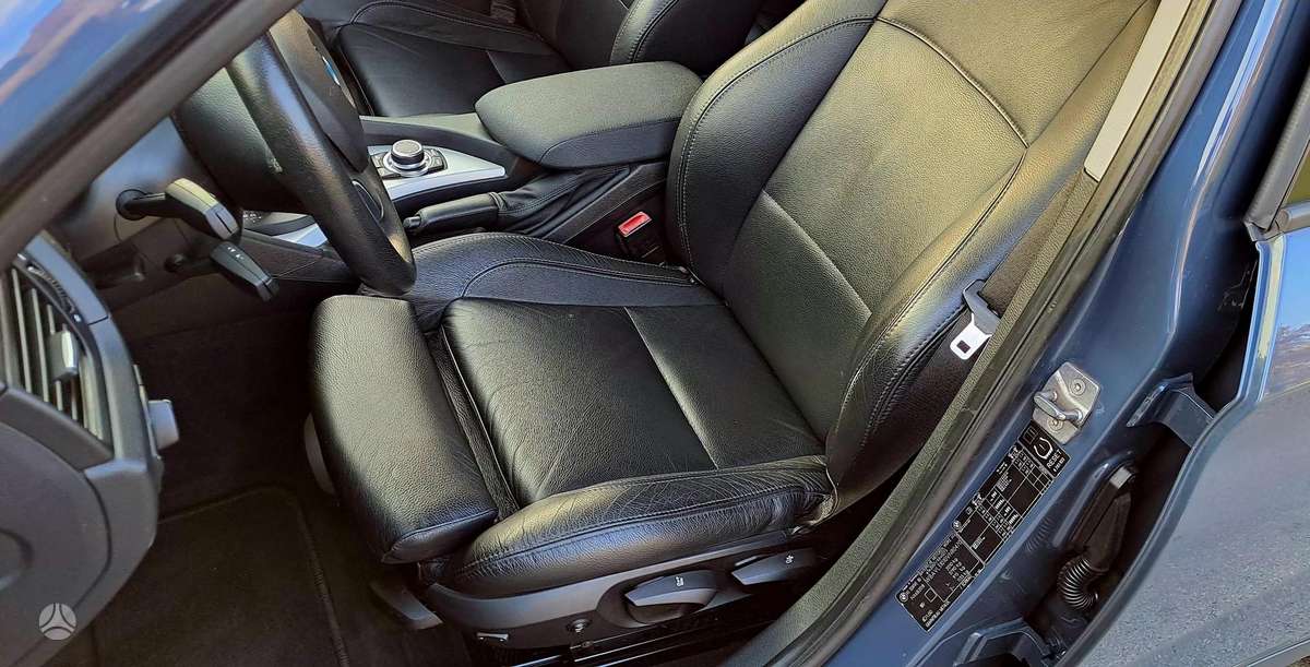 BMW X1 2010 — photo 10
