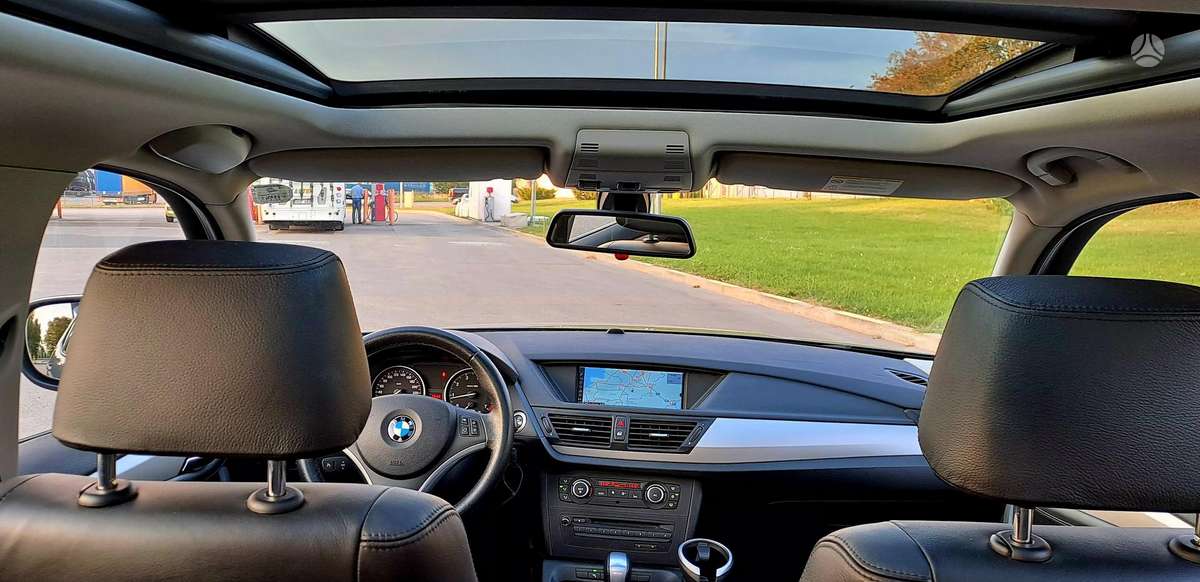 BMW X1 2010 — photo 14