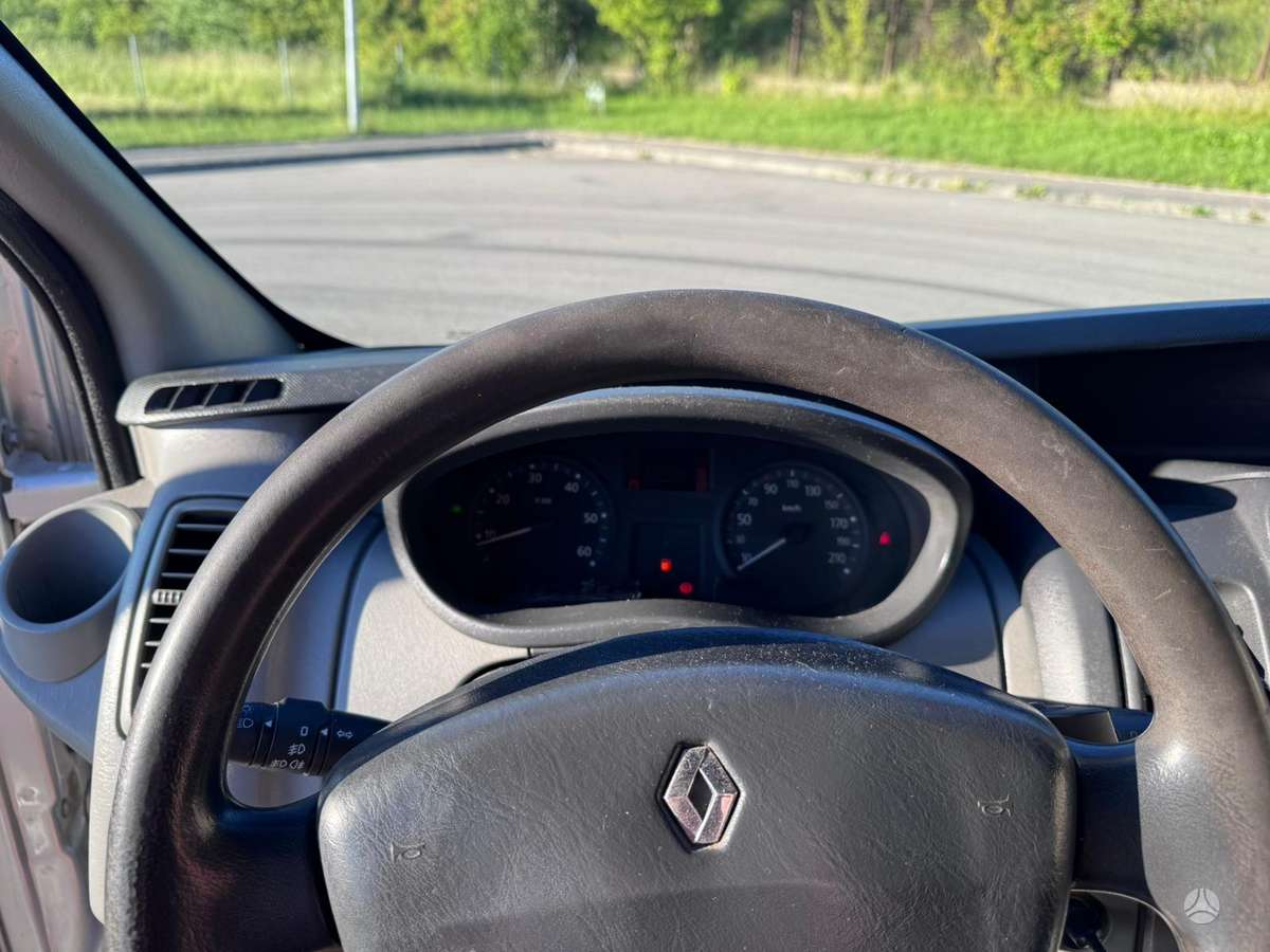 Renault Trafic 2007 — photo 8