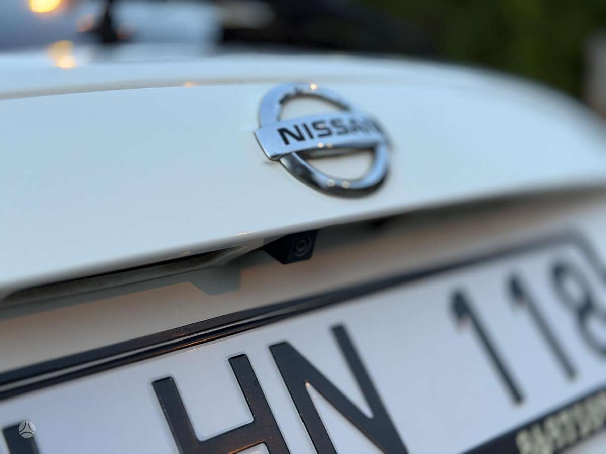 Nissan Juke 2013 — photo 17