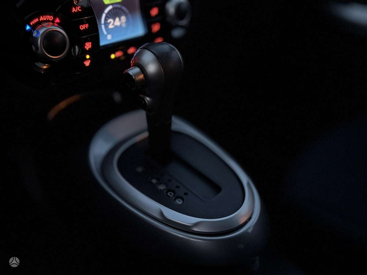 Nissan Juke 2013 — photo 48