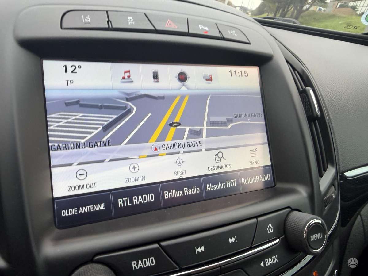 Opel Insignia 2015 — photo 18