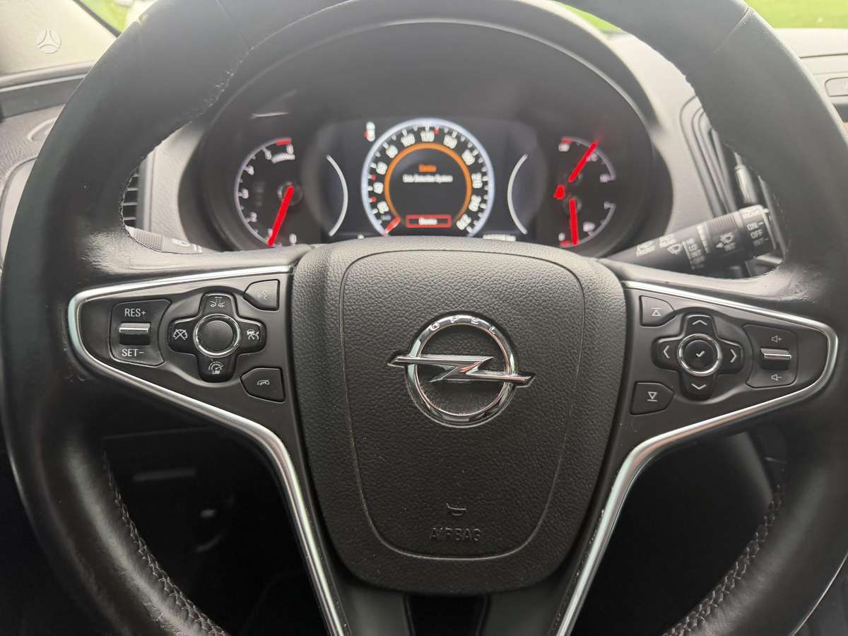 Opel Insignia 2015 — photo 25