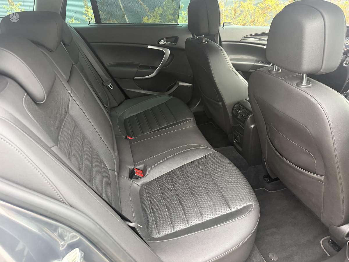 Opel Insignia 2015 — photo 35