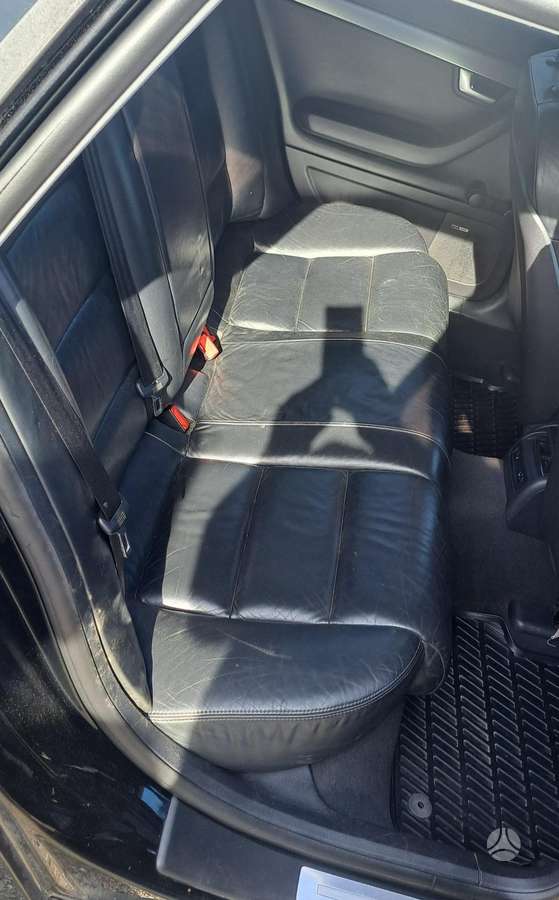 Audi A4 2005 — photo 10