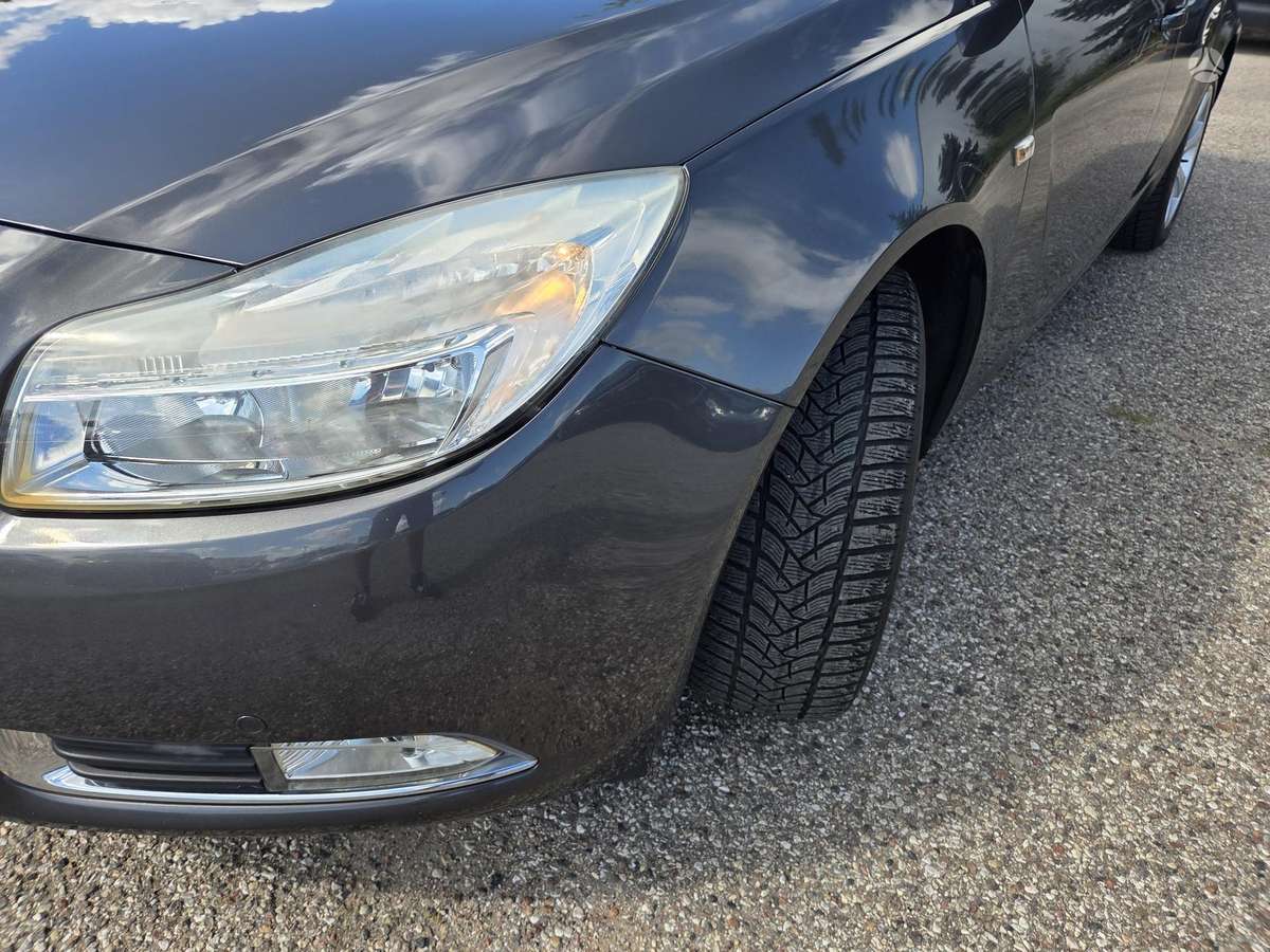 Opel Insignia 2011 — photo 21