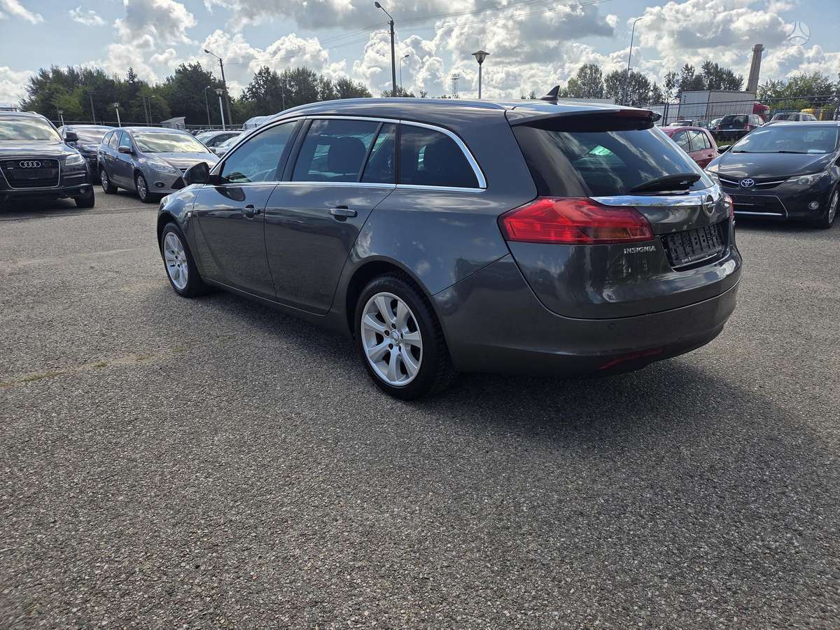 Opel Insignia 2011 — photo 6