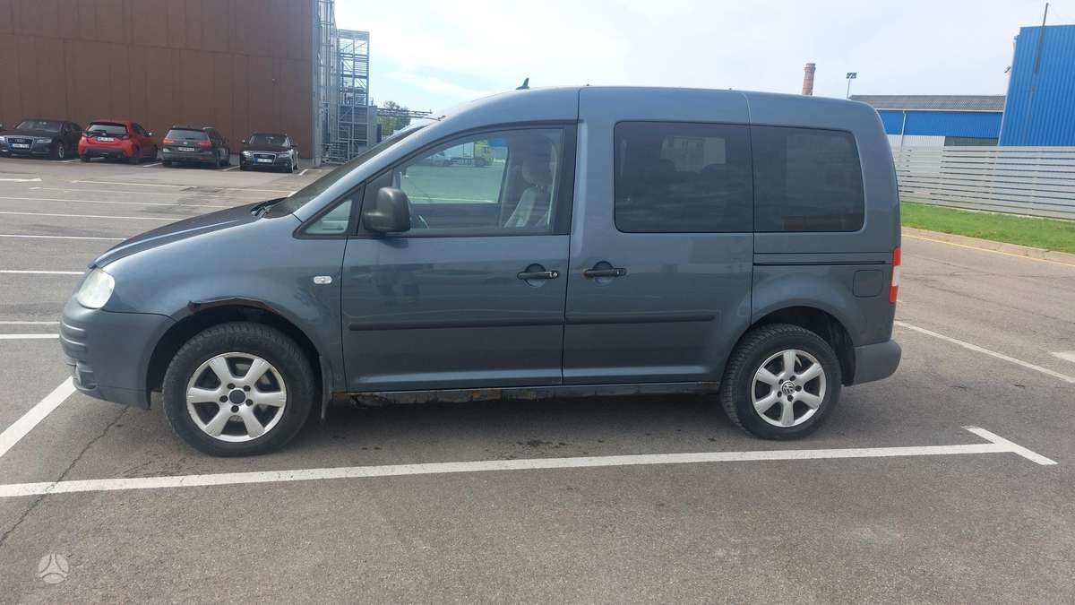 Volkswagen Caddy 2005 — вигляд ззаду