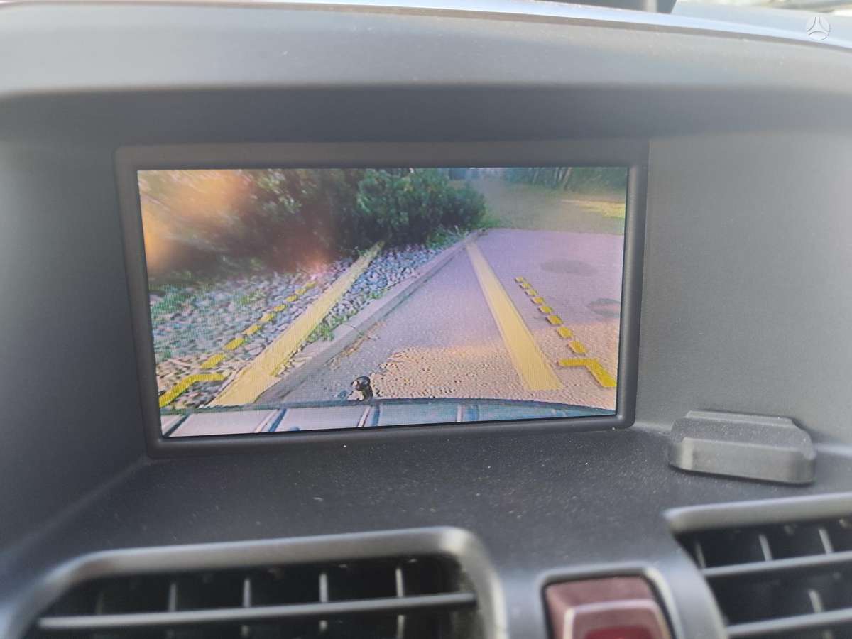 Volvo XC60 2010 — photo 19