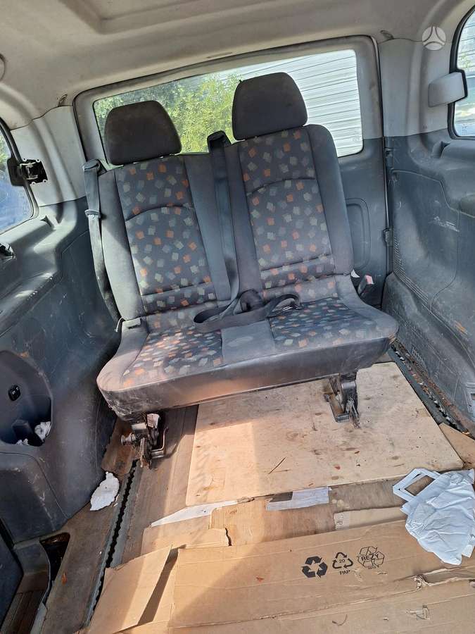 Mercedes-Benz Viano 2004 — photo 7