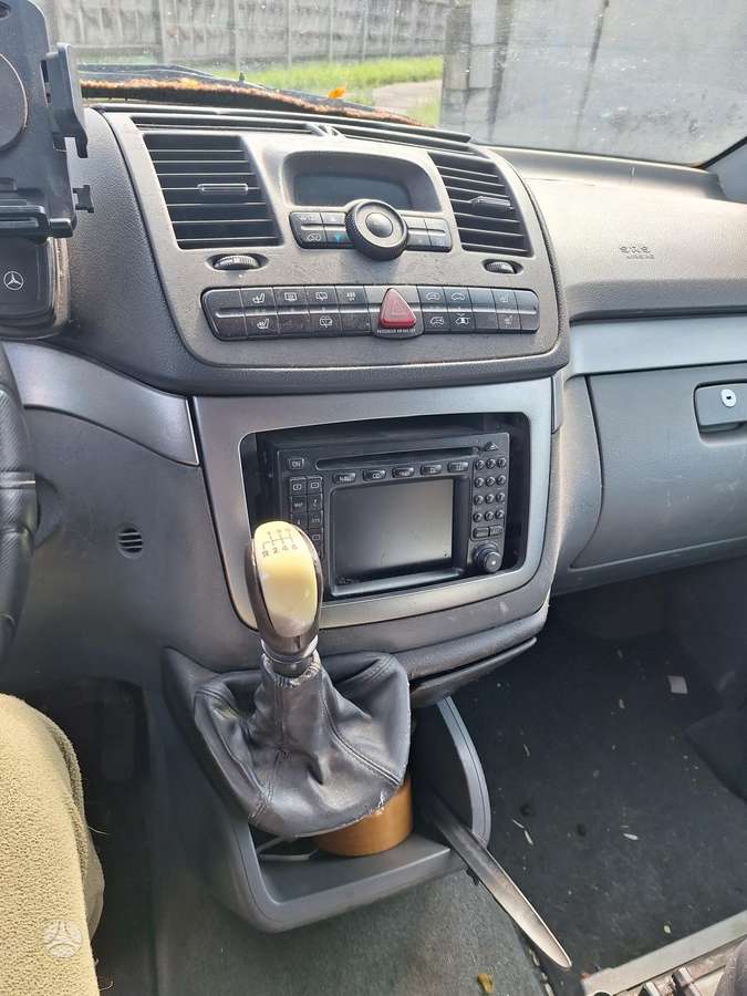 Mercedes-Benz Viano 2004 — photo 8