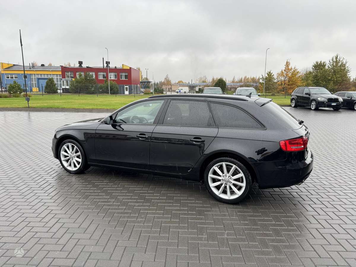 Audi A4 2012 — двигун 1968 cm³, 177 HP (130kW)