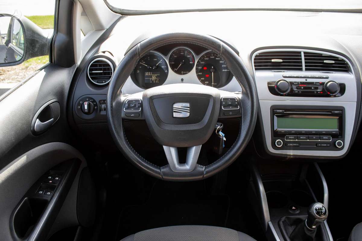 Seat Altea 2011 — photo 10