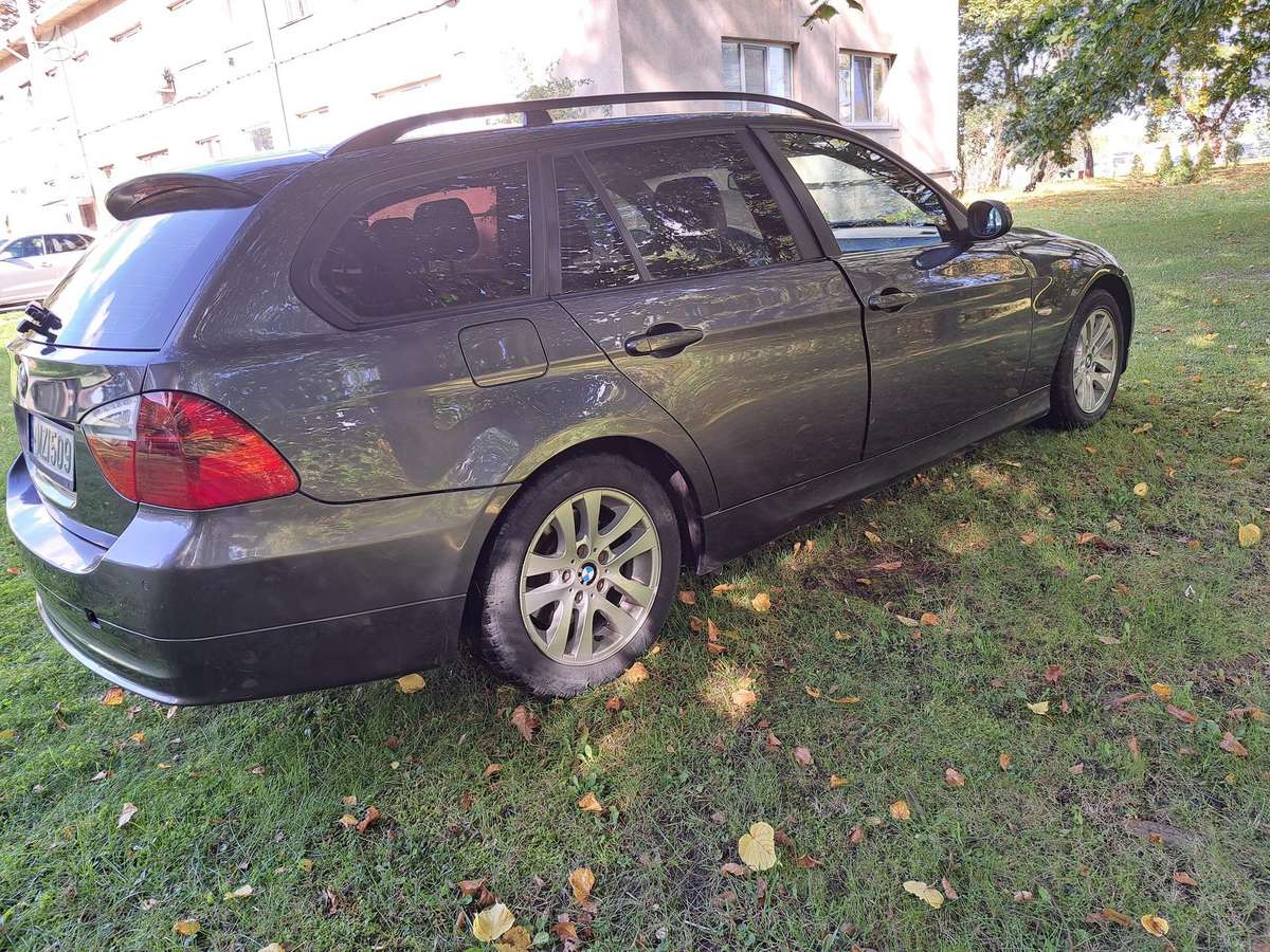 BMW 320 2005 — photo 6