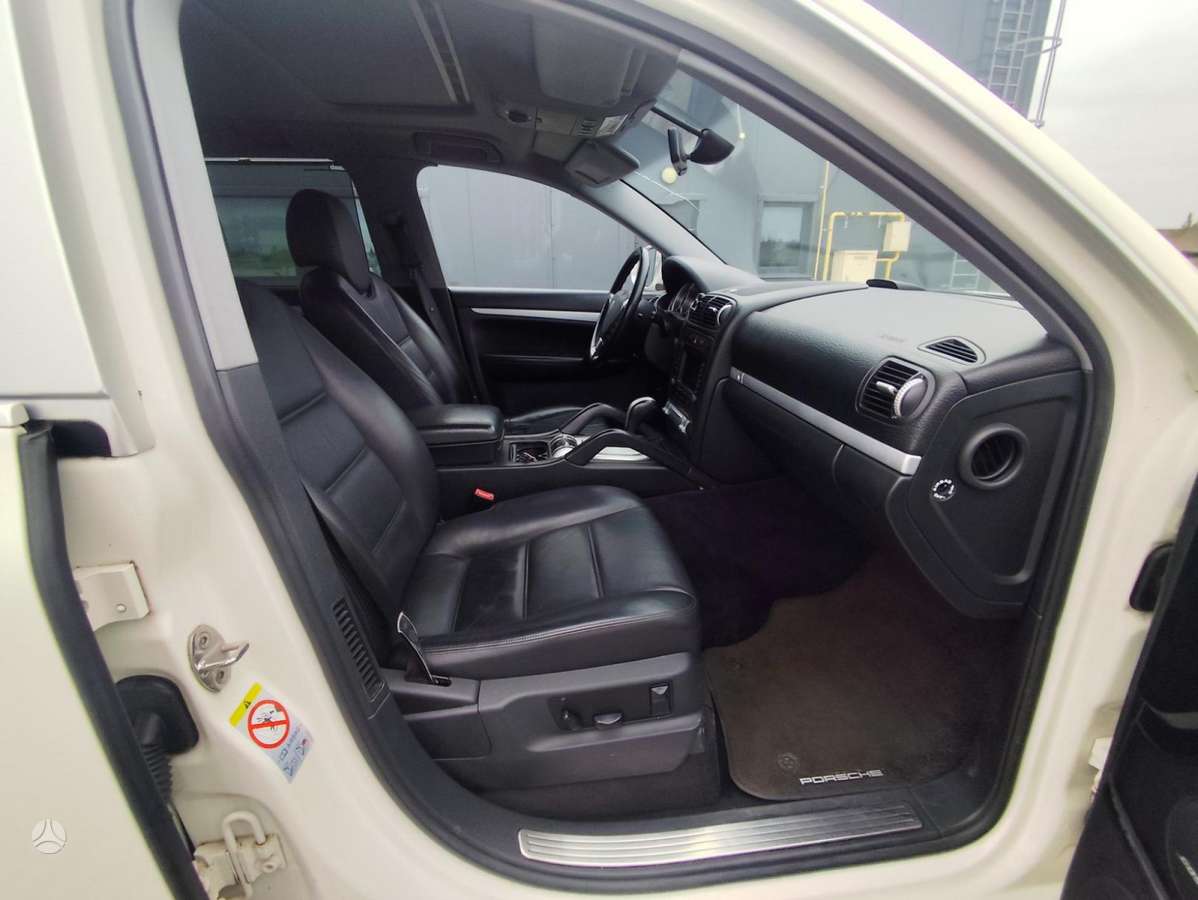 Porsche Cayenne 2007 — photo 14