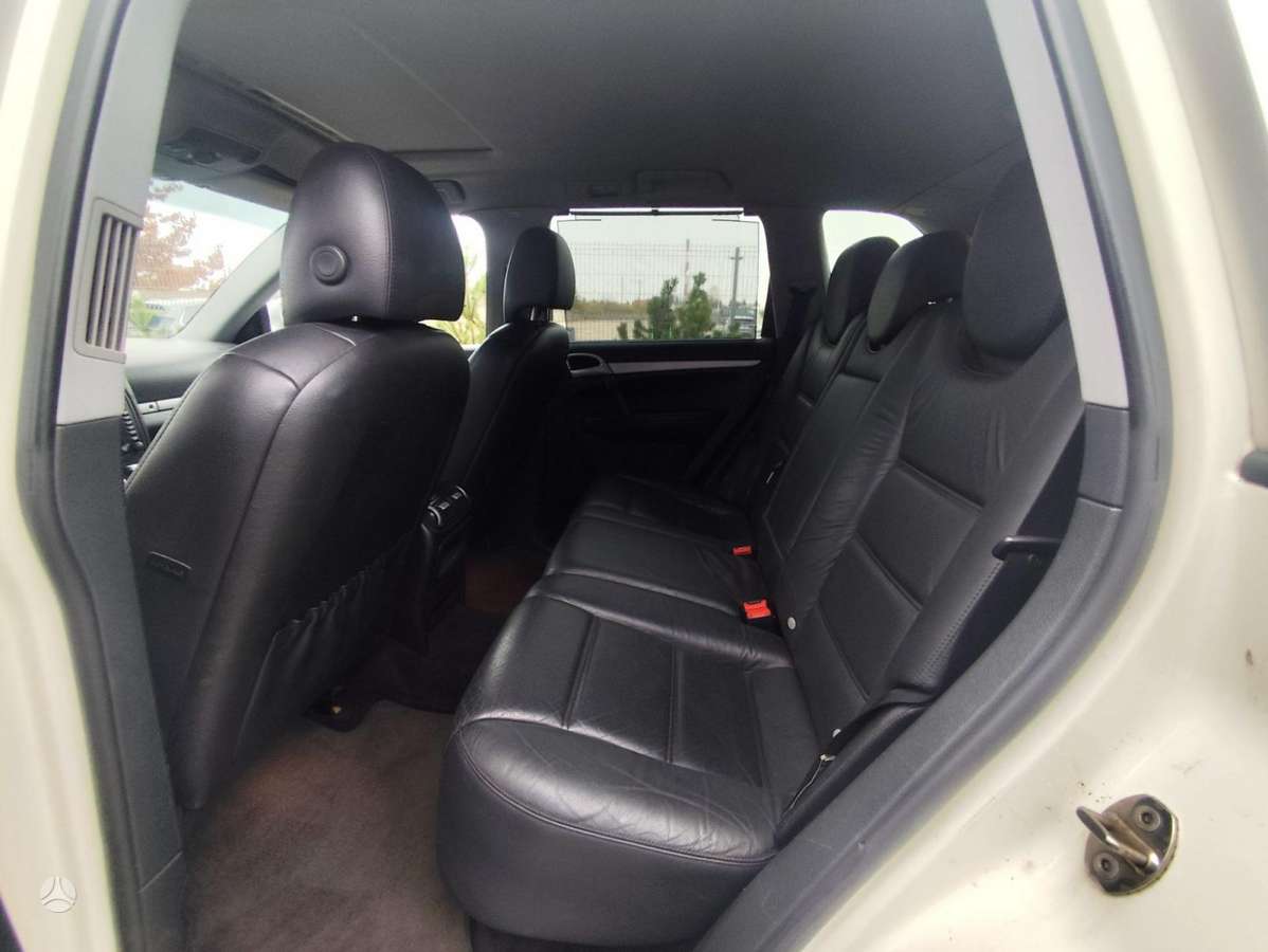 Porsche Cayenne 2007 — photo 16