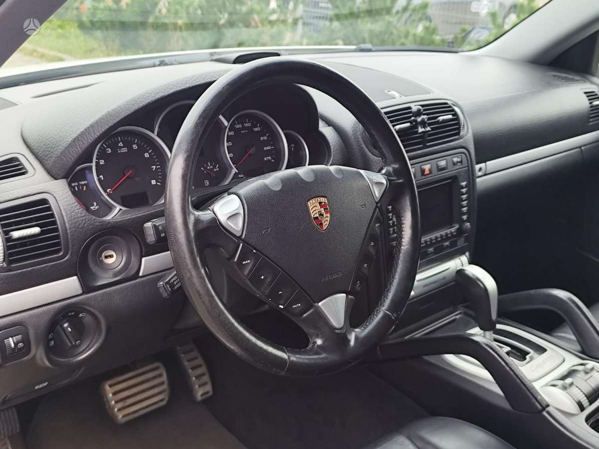 Porsche Cayenne 2007 — photo 9