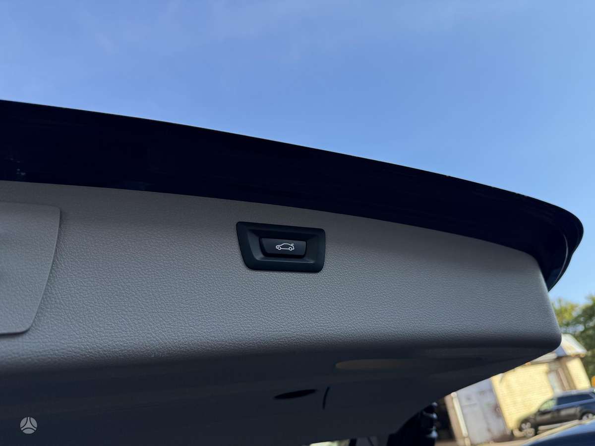 BMW 318 2014 — photo 12