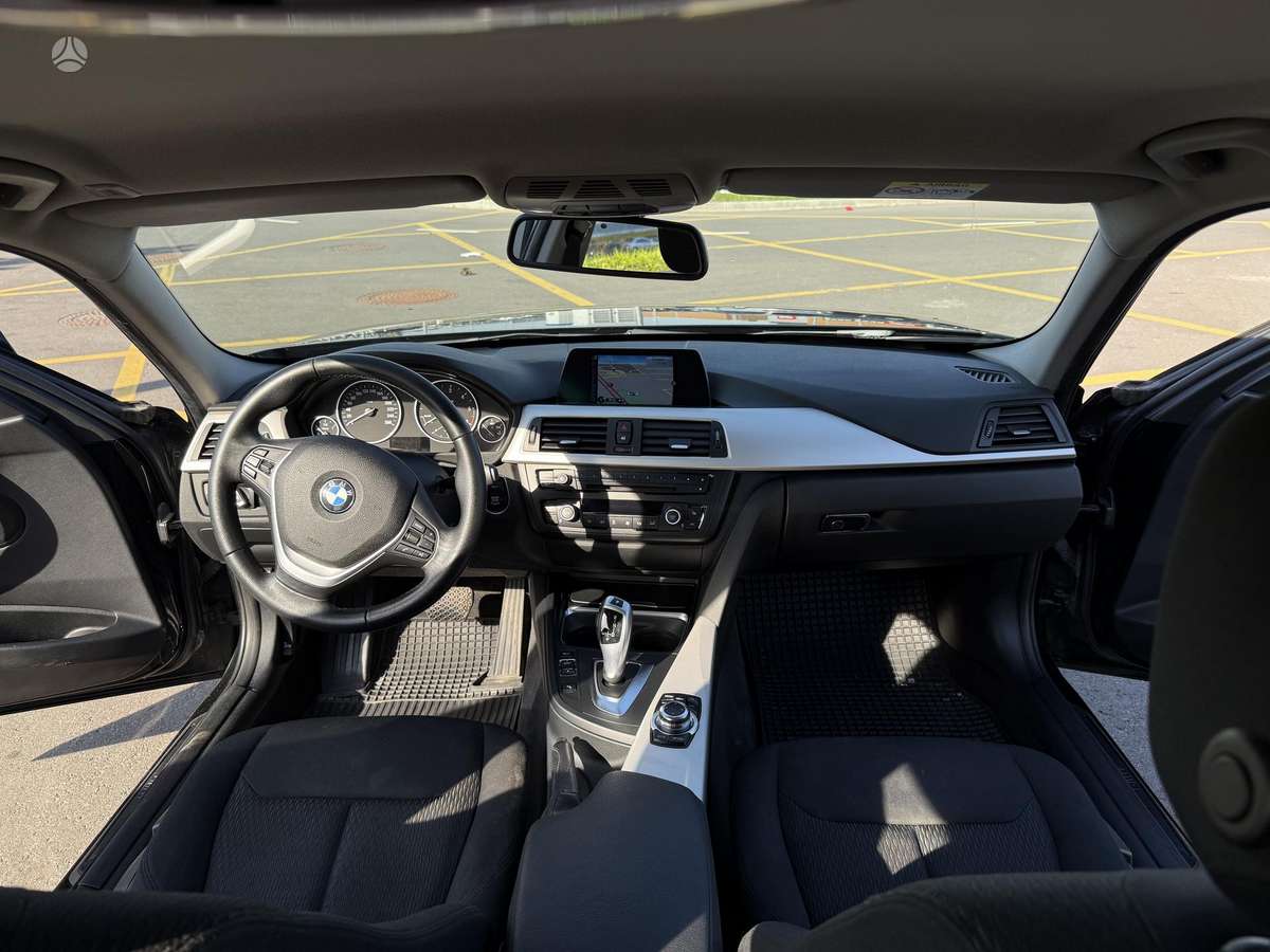 BMW 318 2014 — photo 14