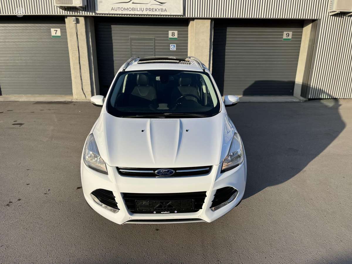 Ford Kuga 2013 — салон