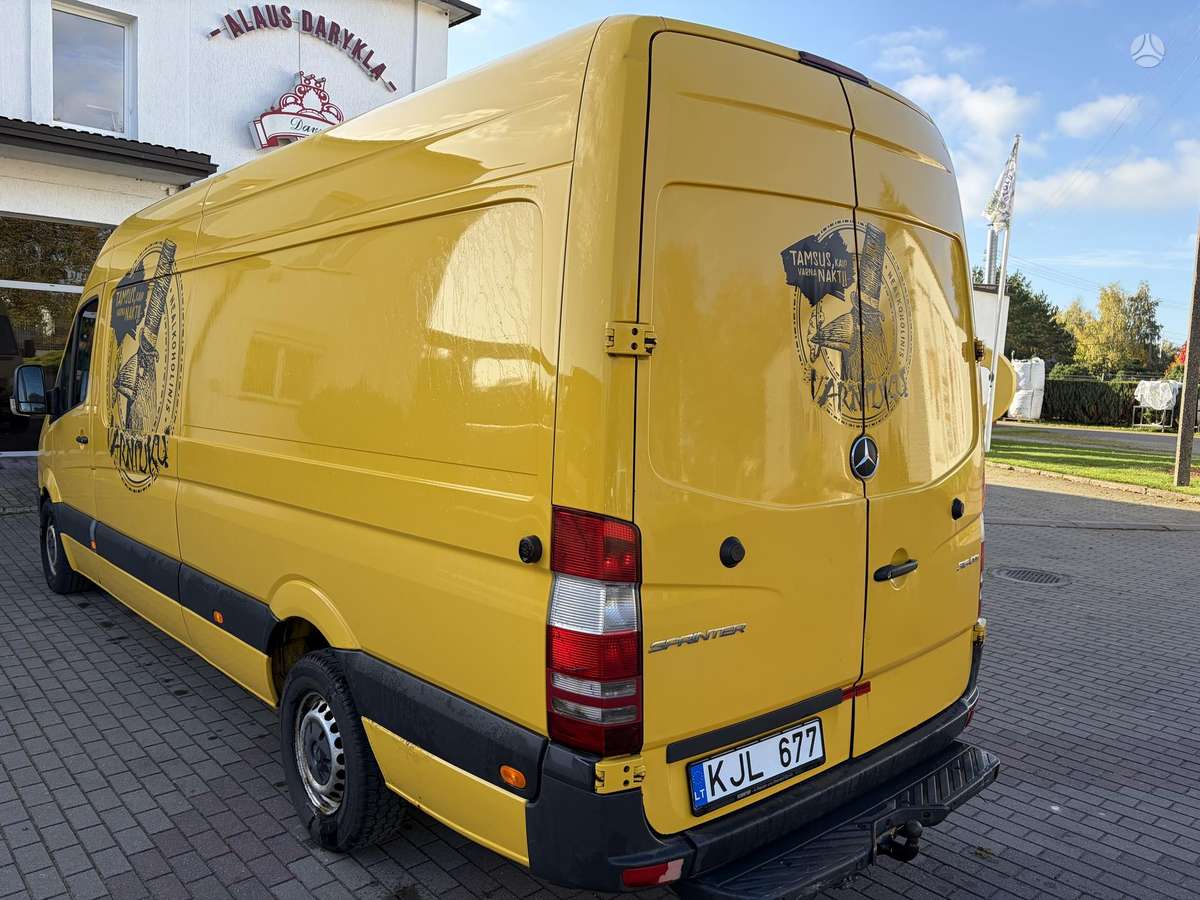 Mercedes-Benz Sprinter 2015 — двигун 2143 cm³, 163 HP (120kW)