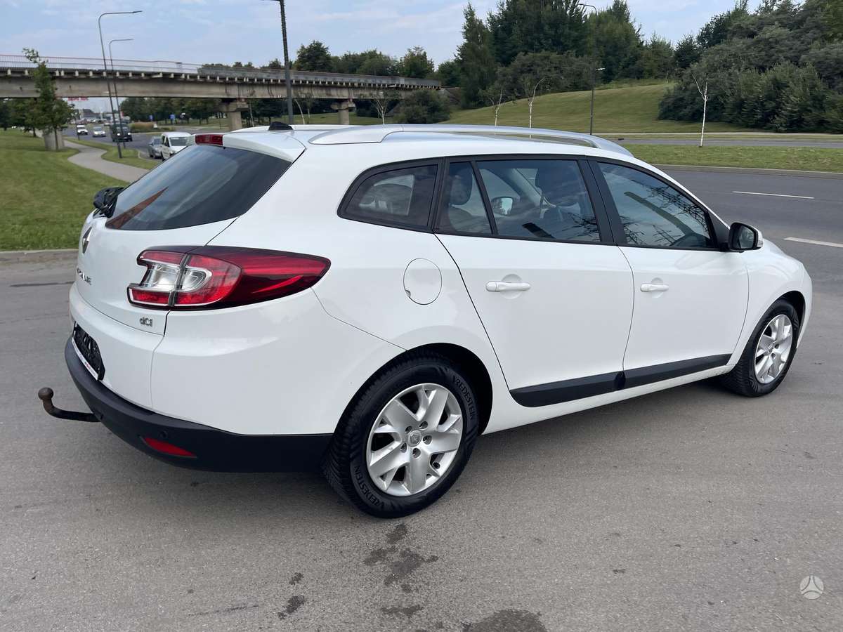 Renault Megane 2013 — photo 10