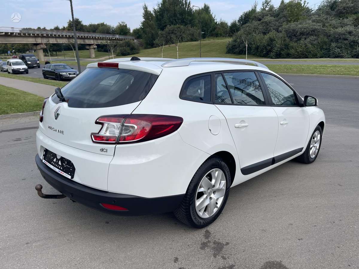 Renault Megane 2013 — photo 11